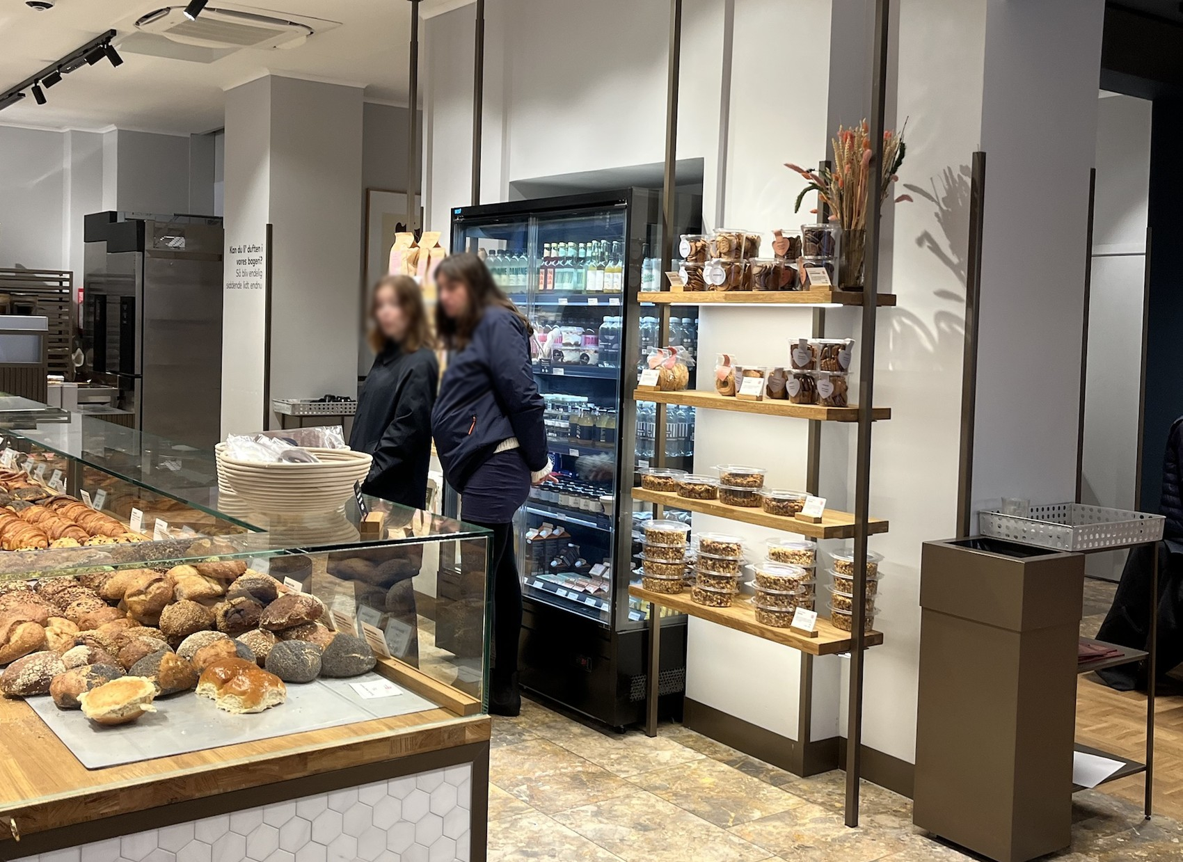 Emmerys H.C. Ørstedsvej bakery counter