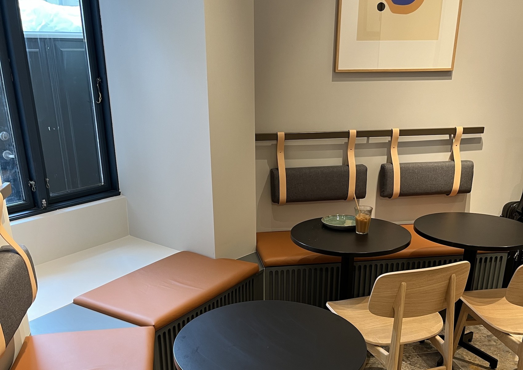 Emmerys H.C. Ørstedsvej window nook seating